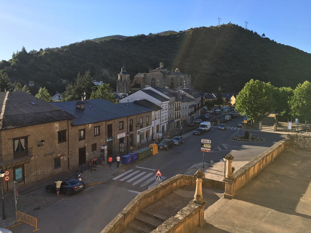 San Nicolas El Real Villafranca Del Bierzo Dış mekan fotoğraf