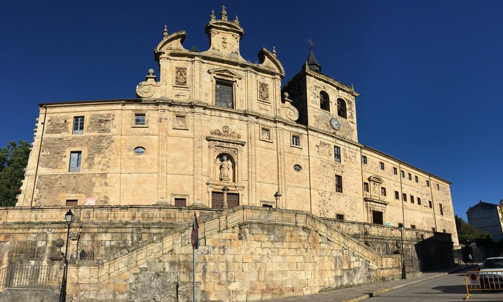 San Nicolas El Real Villafranca Del Bierzo Dış mekan fotoğraf